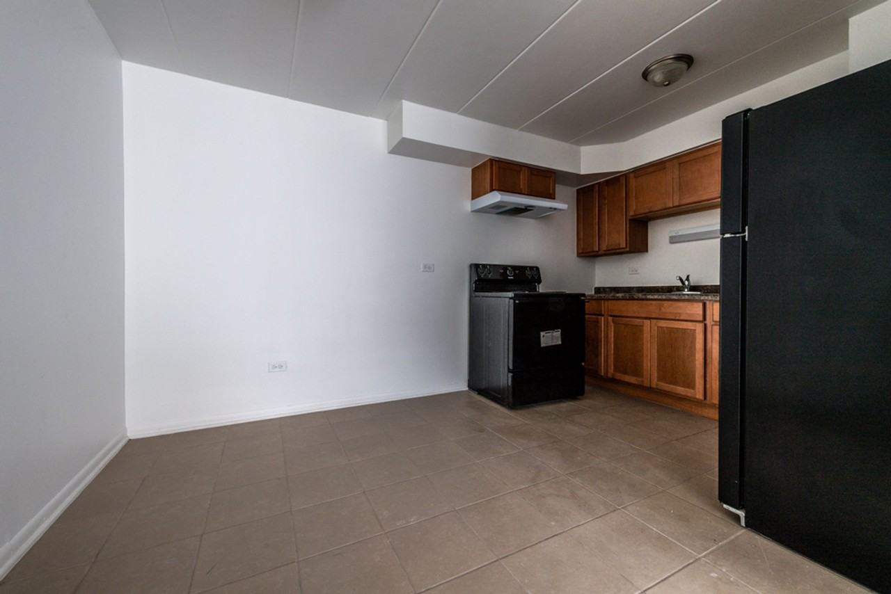 14538 S Cottage Grove Ave Dolton, IL 60419 - Photo 5 of 24