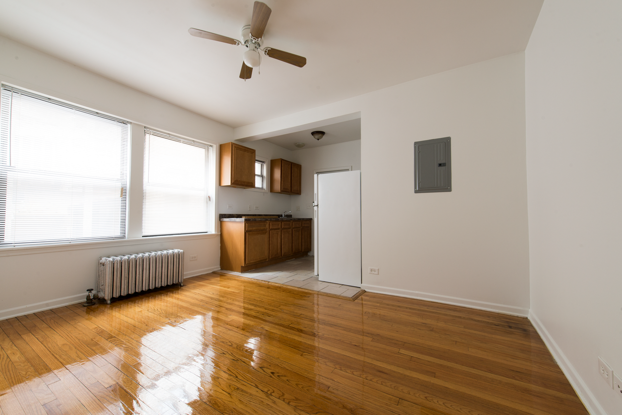 8148-56 S Ingleside 914-918 E 82nd St Chicago, IL 60619 - Photo 6 of 13