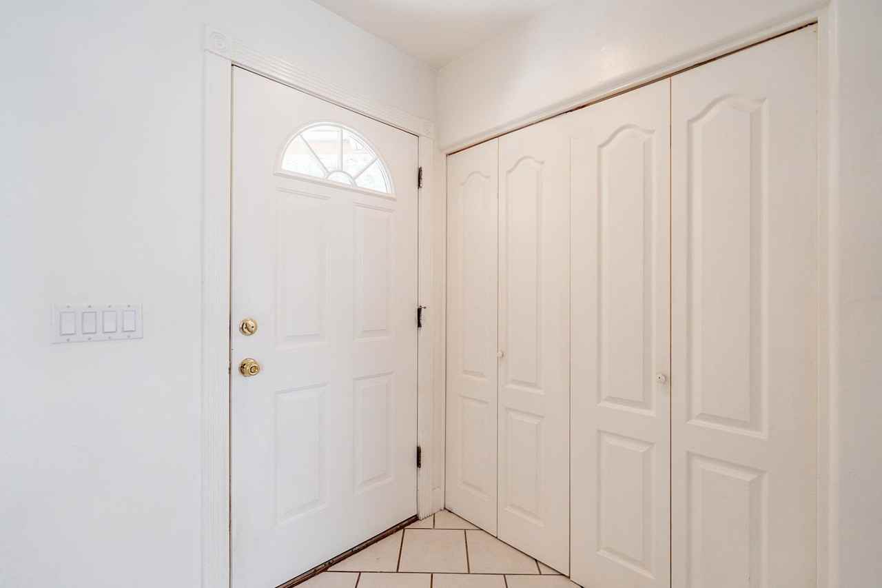 2106 N. Mountain Ave. - Photo 6 of 34