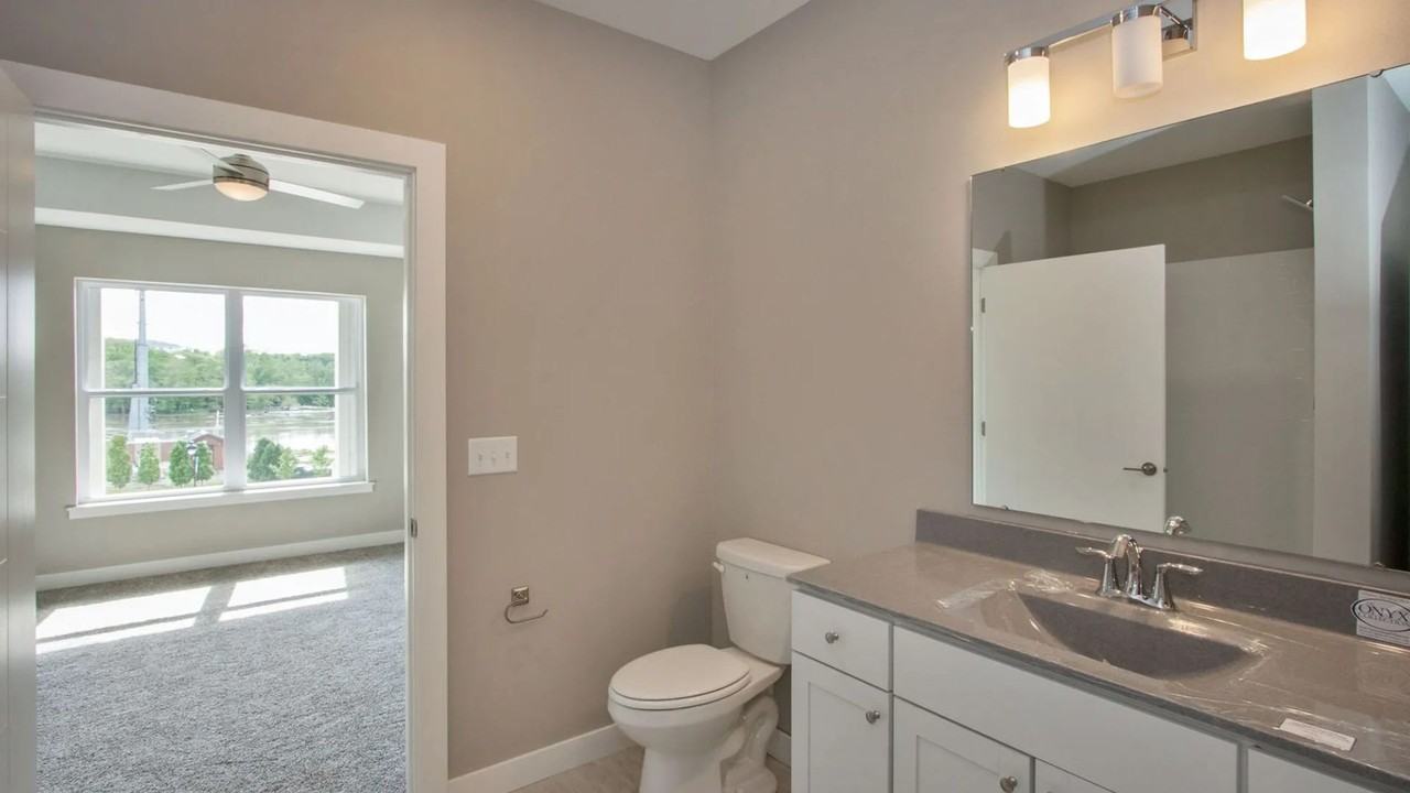 Riverview Apartments - Photo 3 of 4