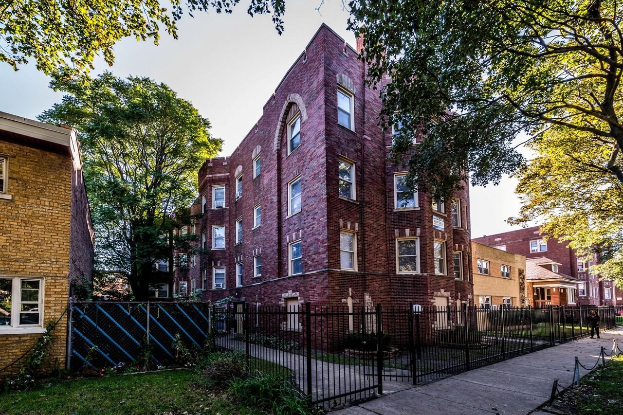 7939 S Dobson Ave Chicago, IL 60619 - Photo 7 of 8