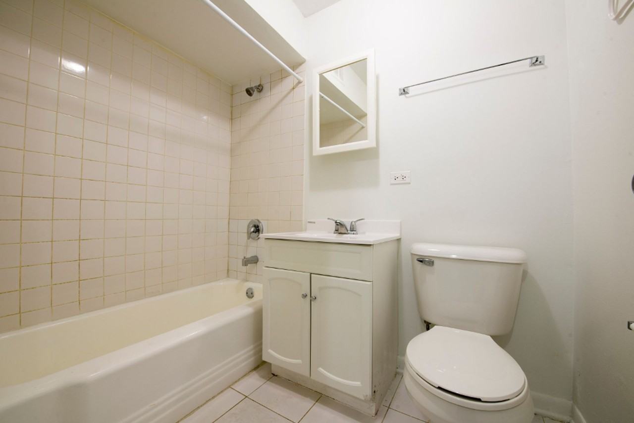 7916 S Drexel Ave Chicago, IL 60619 - Photo 5 of 12