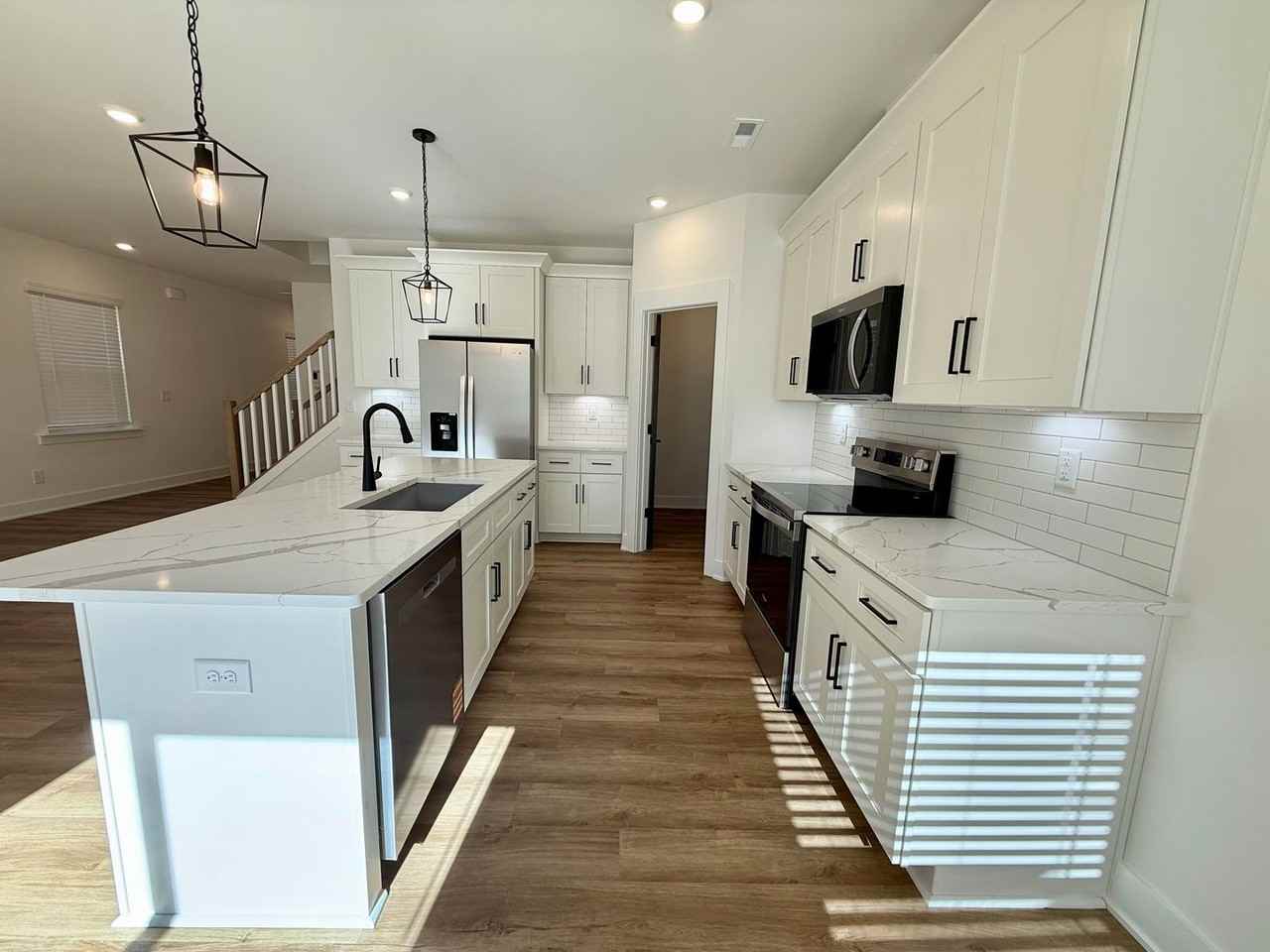 2805 Fordwood Dr - Photo 5 of 24