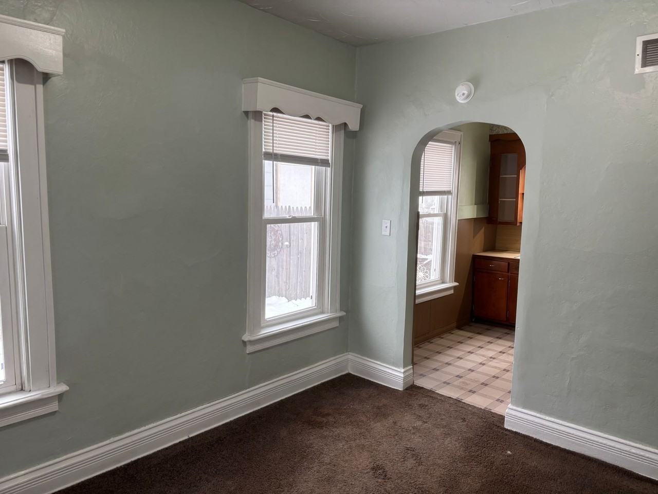 623 Valleywood Dr - Photo 3 of 14