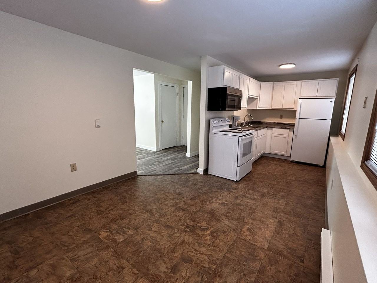 3735 - 3737 Allen - Photo 2 of 18