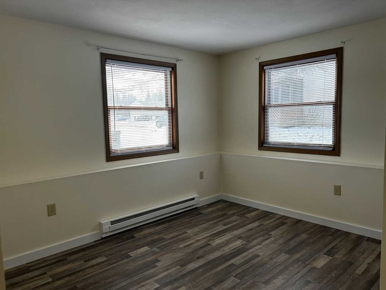 3735 - 3737 Allen - Photo 4 of 18