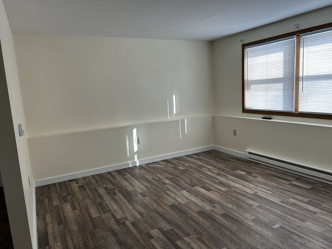 3735 - 3737 Allen - Photo 6 of 18