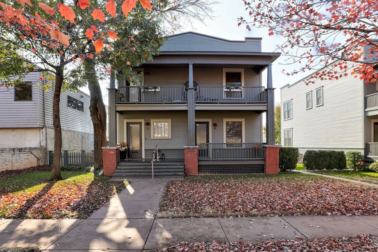 812 Nw 7th St - Photo 2 of 50