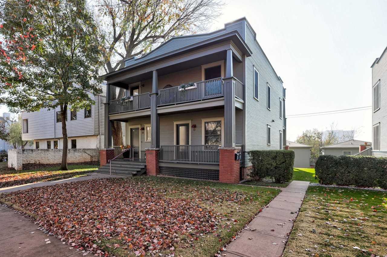 812 Nw 7th St - Photo 4 of 50