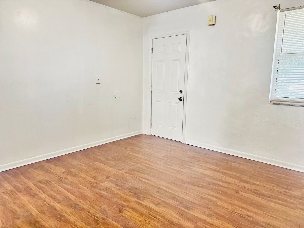 1801 Nw 2nd Ct - Photo 7 of 8