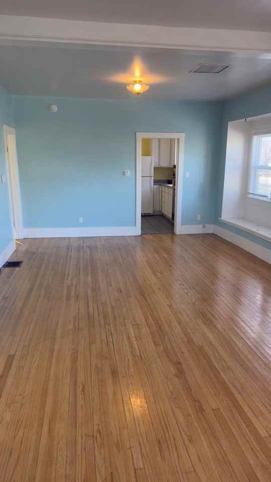 1001 Gunnison Ave - Photo 2 of 14