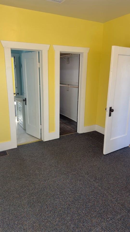 1001 Gunnison Ave - Photo 5 of 14