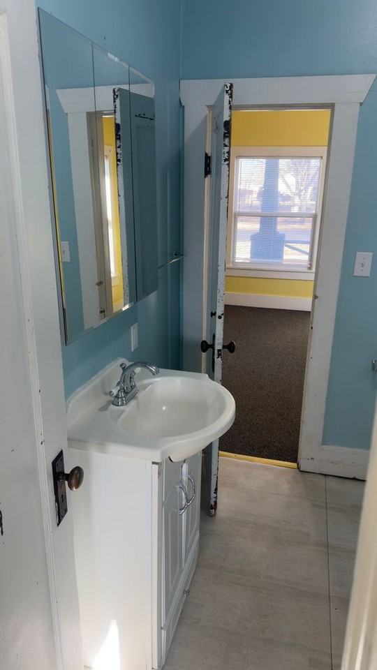 1001 Gunnison Ave - Photo 7 of 14