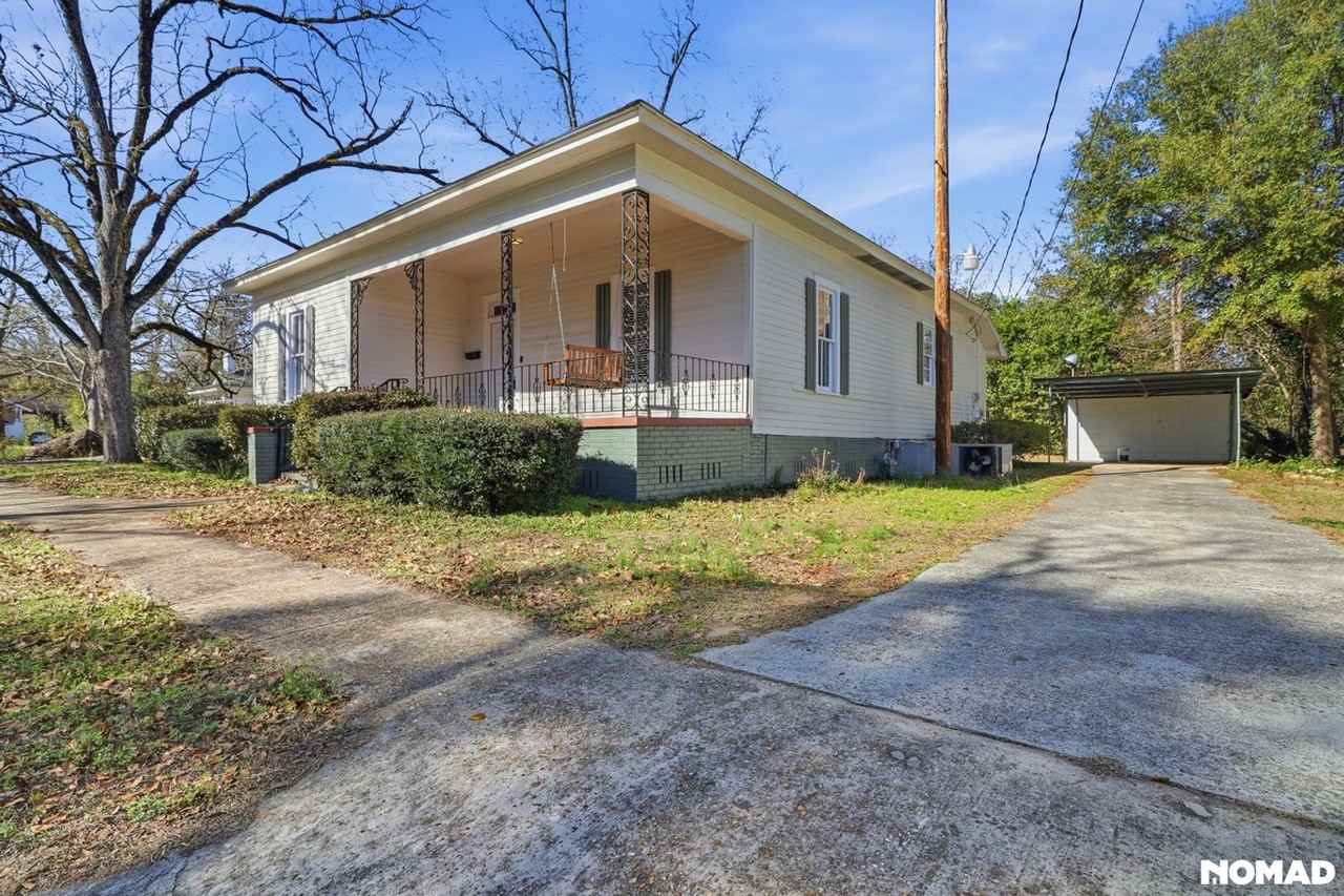 303 Sawyer St - Photo 2 of 29