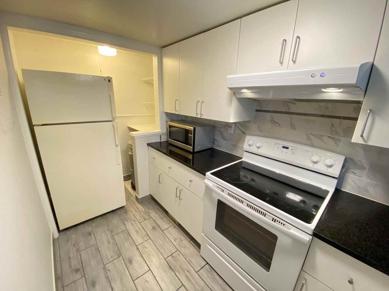 608 Orange Dr #181 - Photo 7 of 23