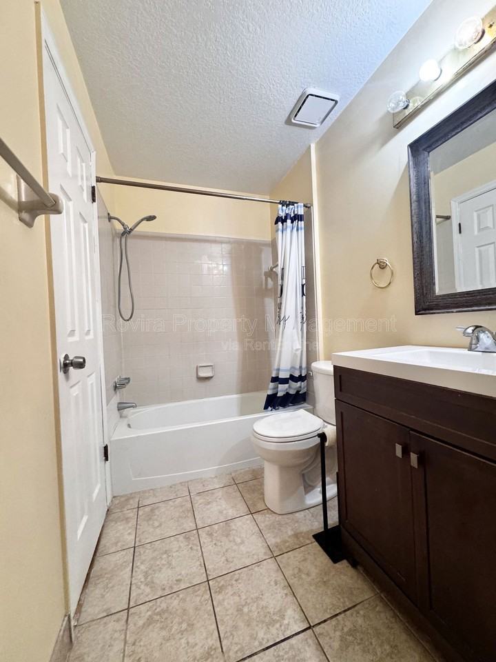 930 Northern Dancer Way #204 - Photo 7 of 9