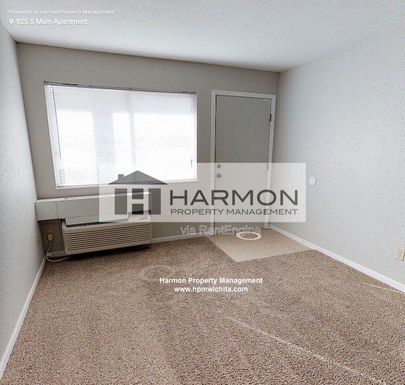 925 S Main St #2 - Photo 2 of 5