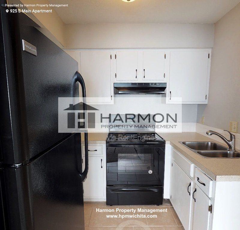 925 S Main St #2 - Photo 5 of 5