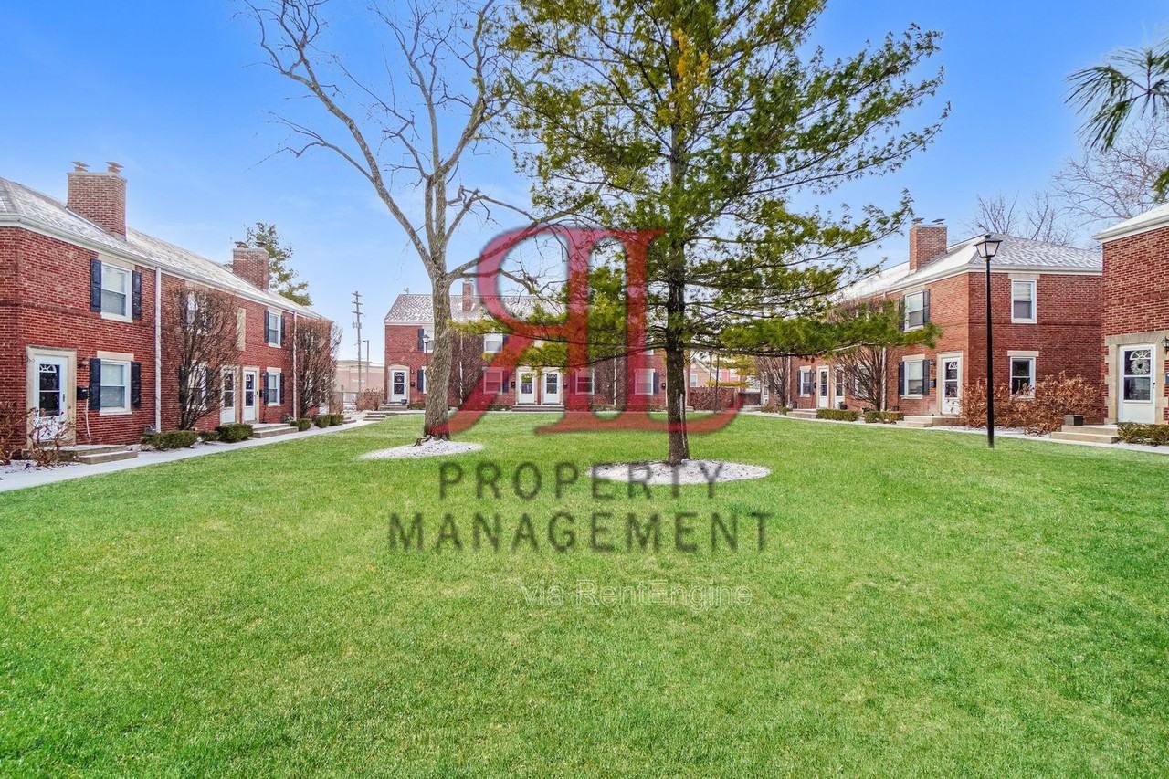 1787 Northwest Blvd - Photo 2 of 23