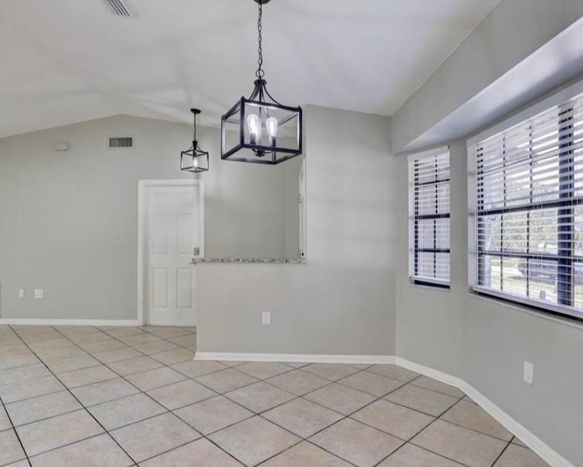 2582 Wood Oak Dr - Photo 7 of 14