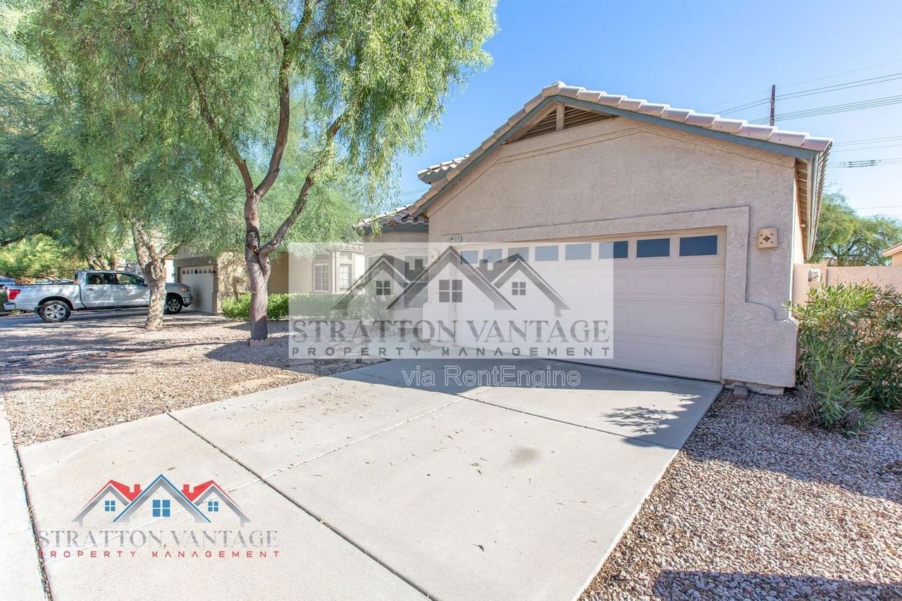 1015 E Brentrup Dr - Photo 4 of 44