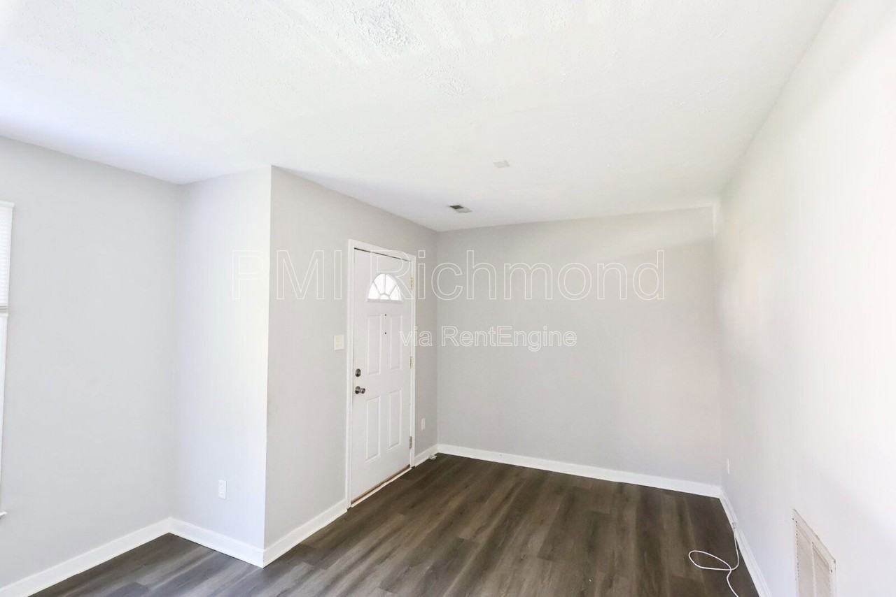 1507 Lakeview Ave - Photo 4 of 22