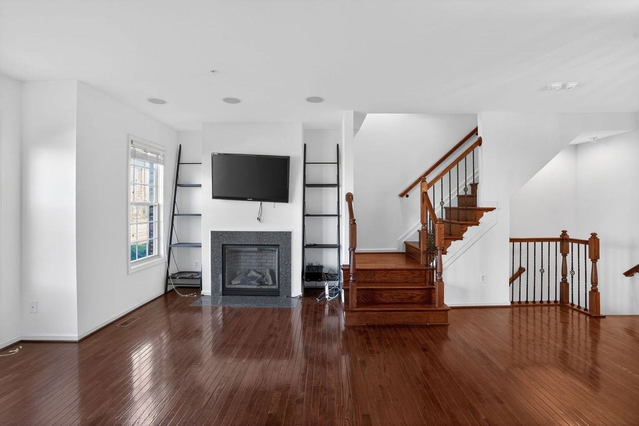 610 Sprintsail Way - Photo 4 of 16