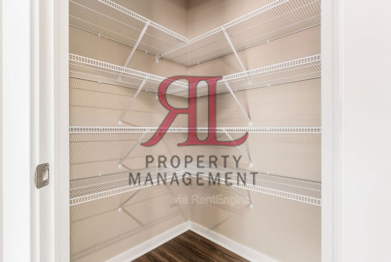 6334 Angelica Way - Photo 7 of 40