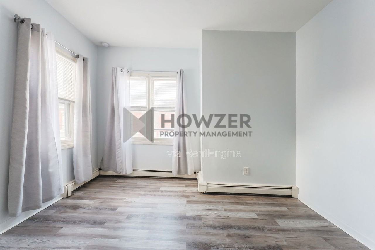 9 Union St #2R - Photo 6 of 17