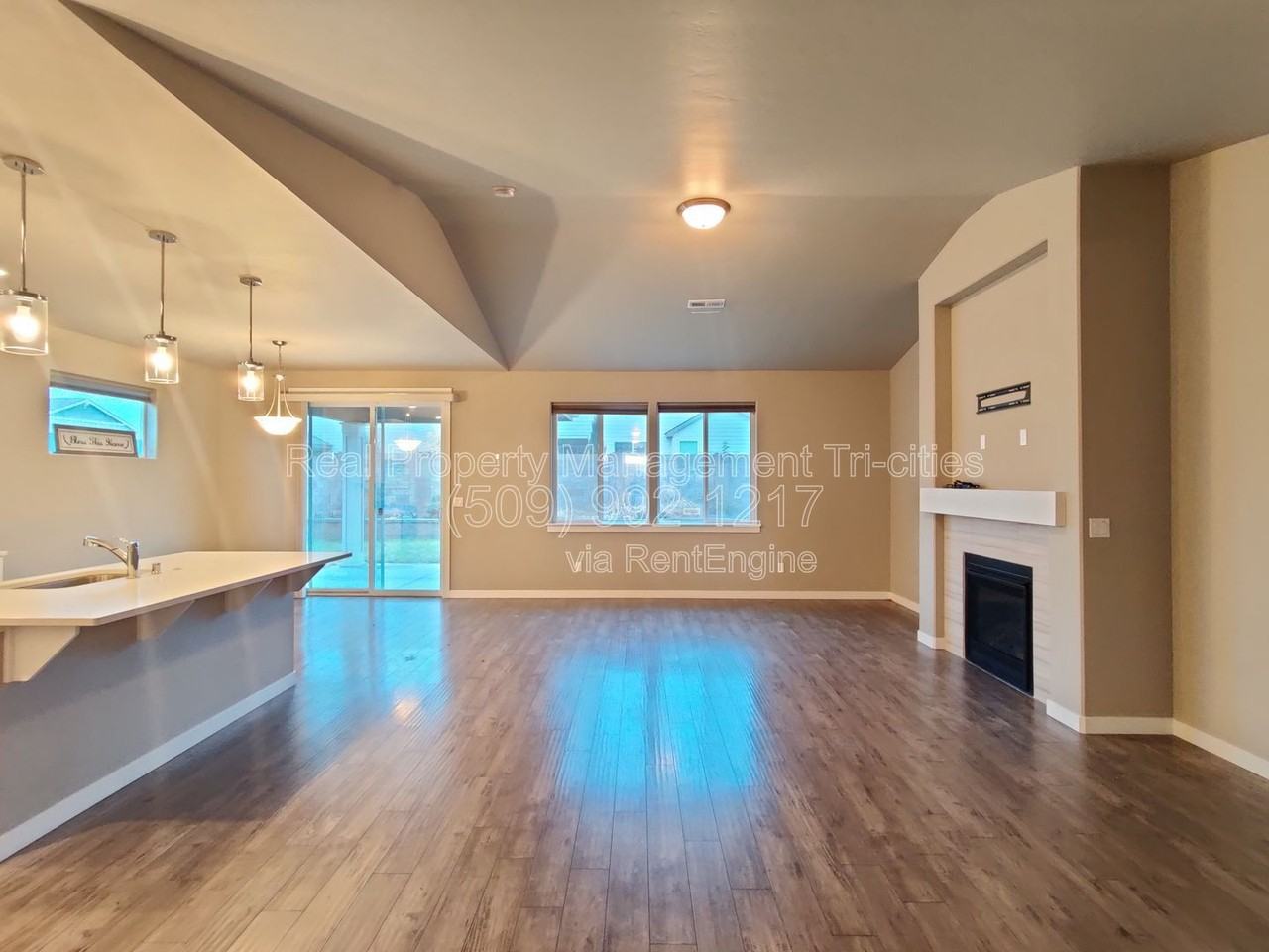 8817 Grandview Dr - Photo 2 of 21