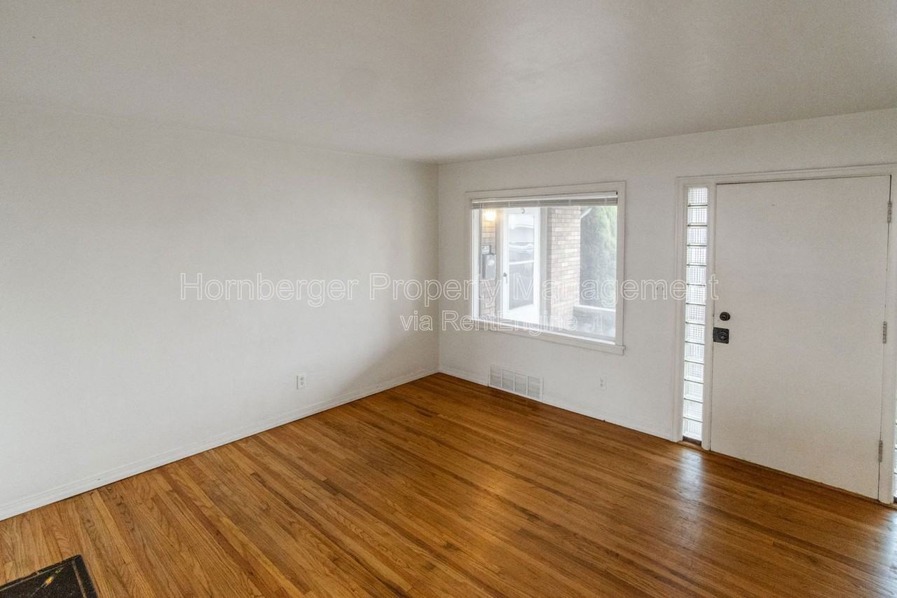 11 E Rich Ave #2 - Photo 5 of 21