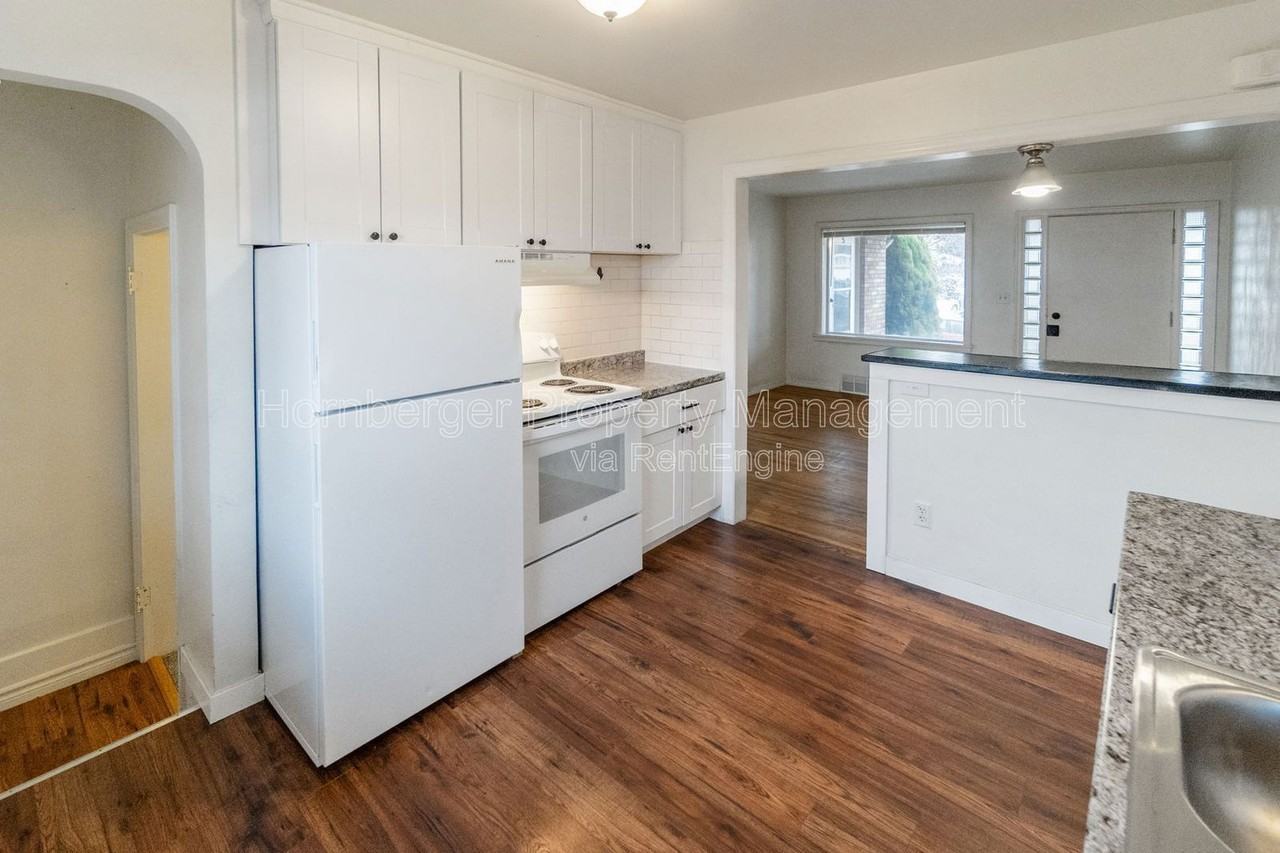 11 E Rich Ave #2 - Photo 6 of 21