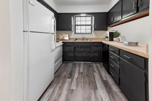 7005 N Chas Dr #E - Photo 1 of 1