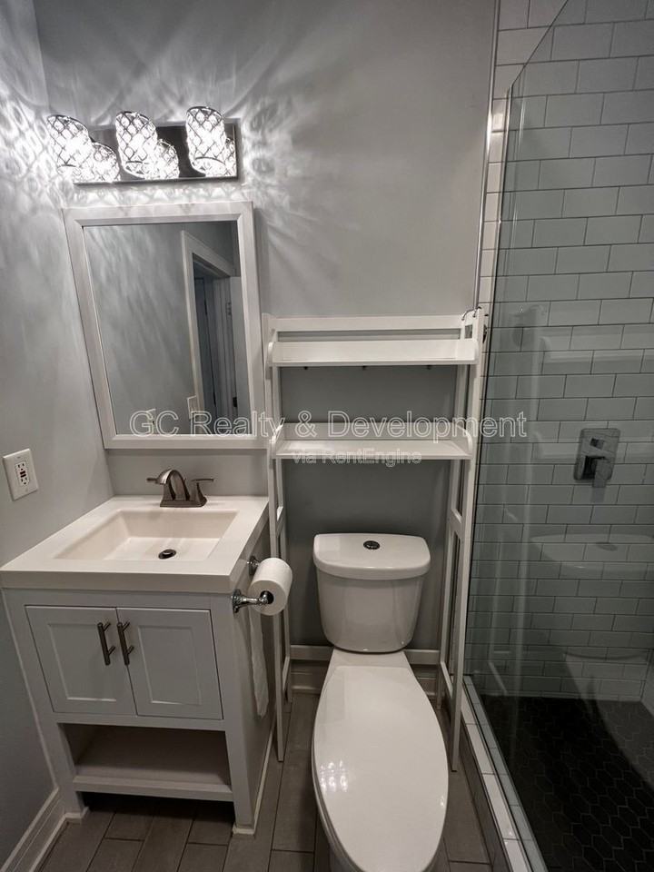 1455 W Augusta Blvd #1 - Photo 7 of 19