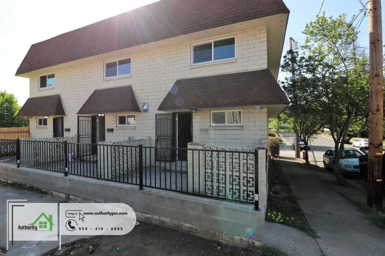 1105 Olive Ave #2 - Photo 3 of 18