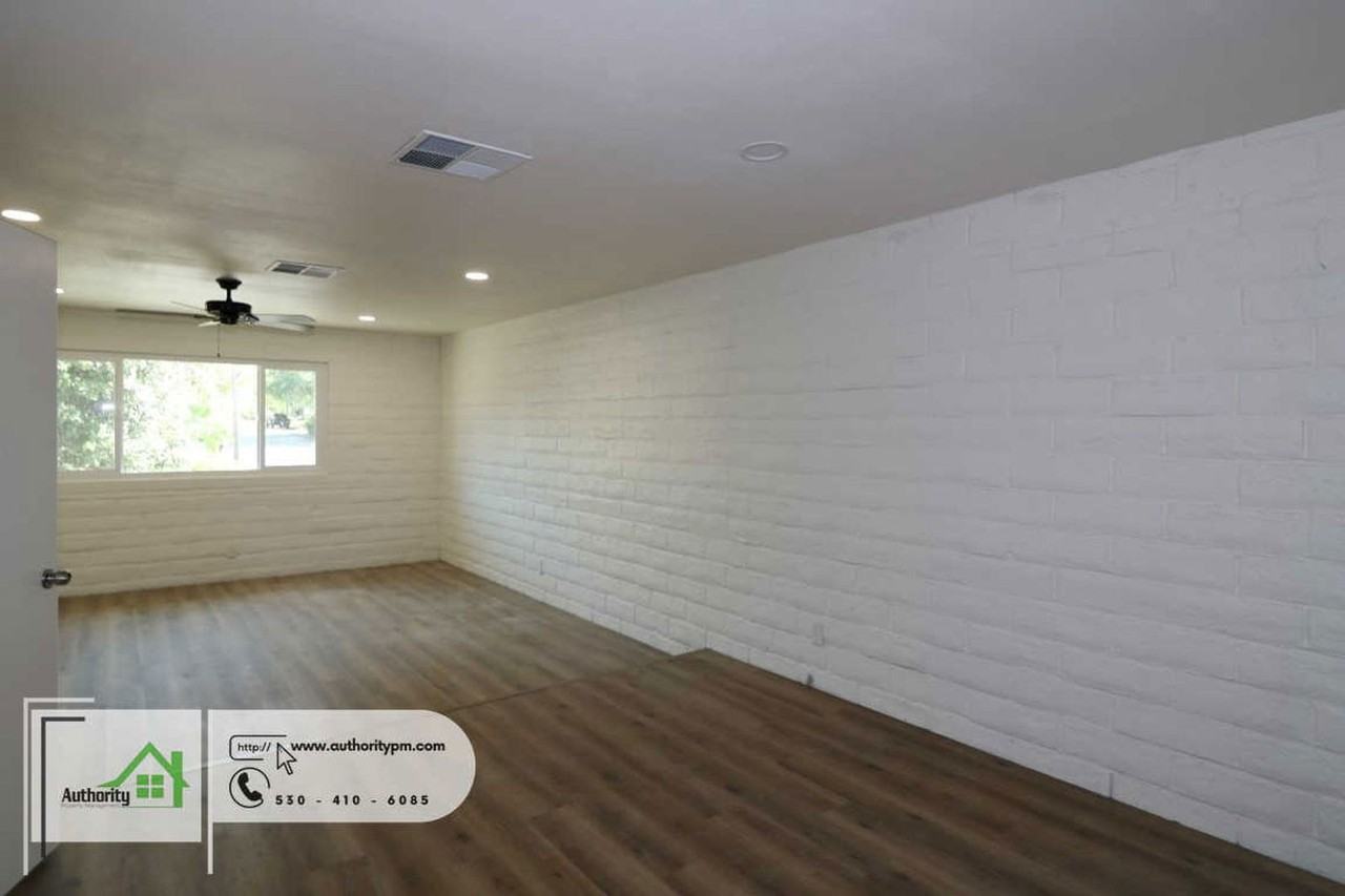 1105 Olive Ave #2 - Photo 6 of 18