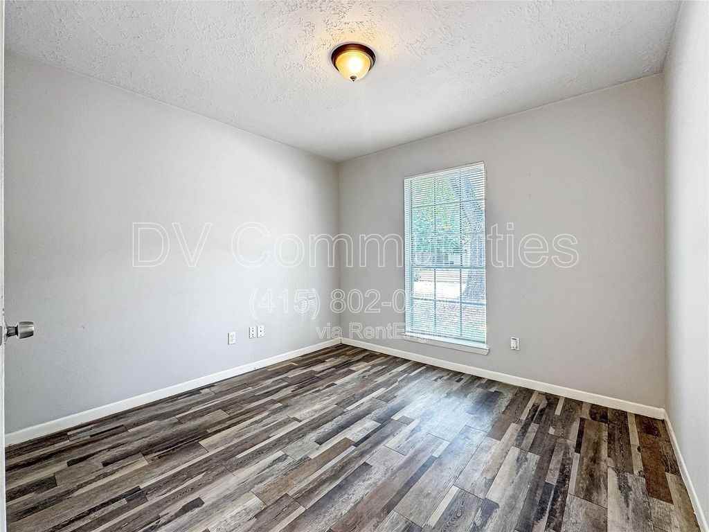 8323 Buckeye Glen Ln - Photo 7 of 15