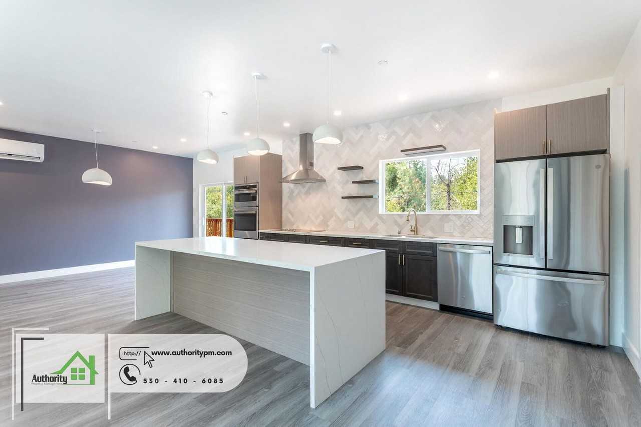 1140 Redbud Dr - Photo 7 of 38