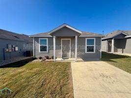 featured image of 12931 Kathleen St