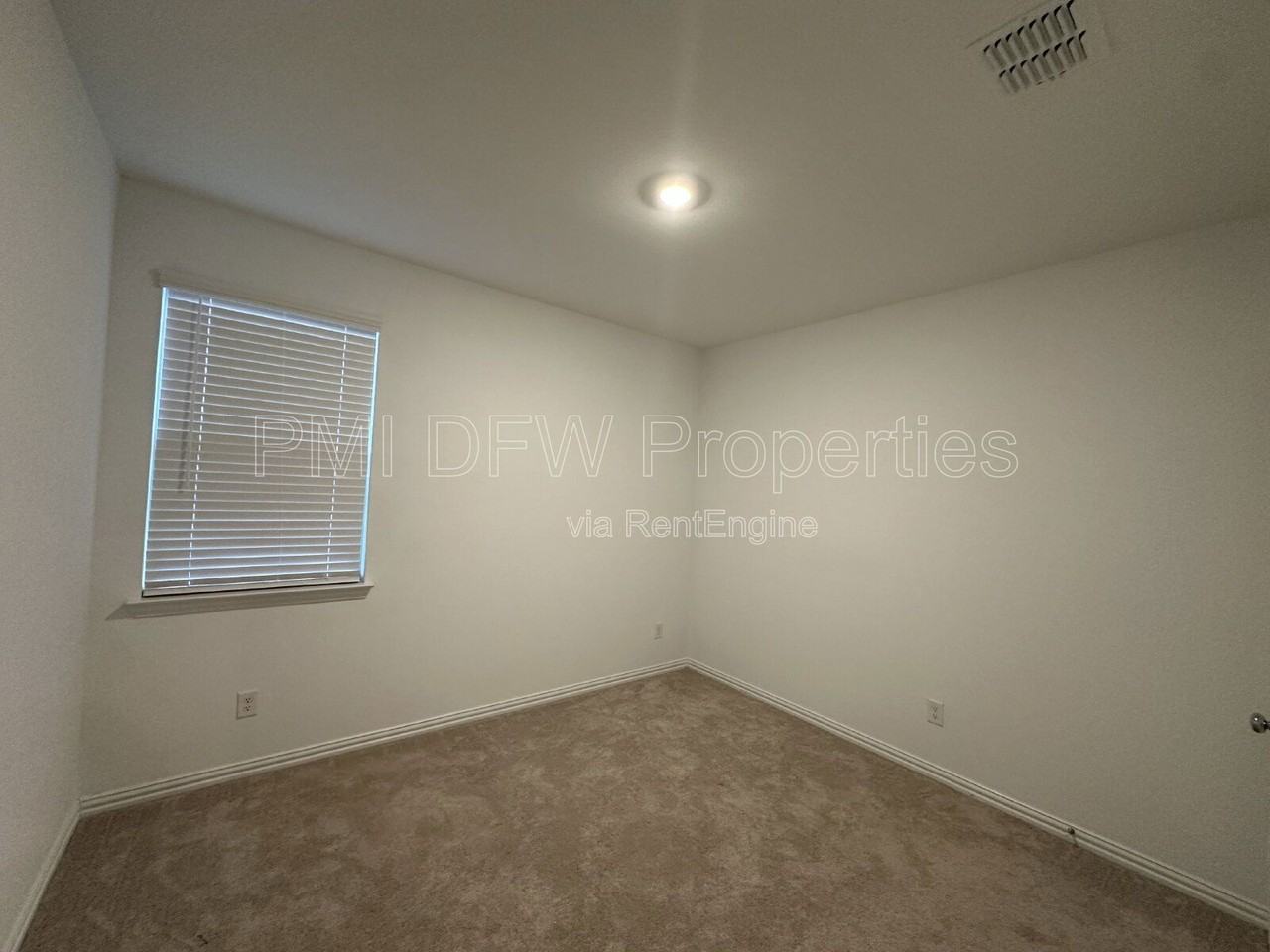 1462 Everett Gardens Way - Photo 2 of 17