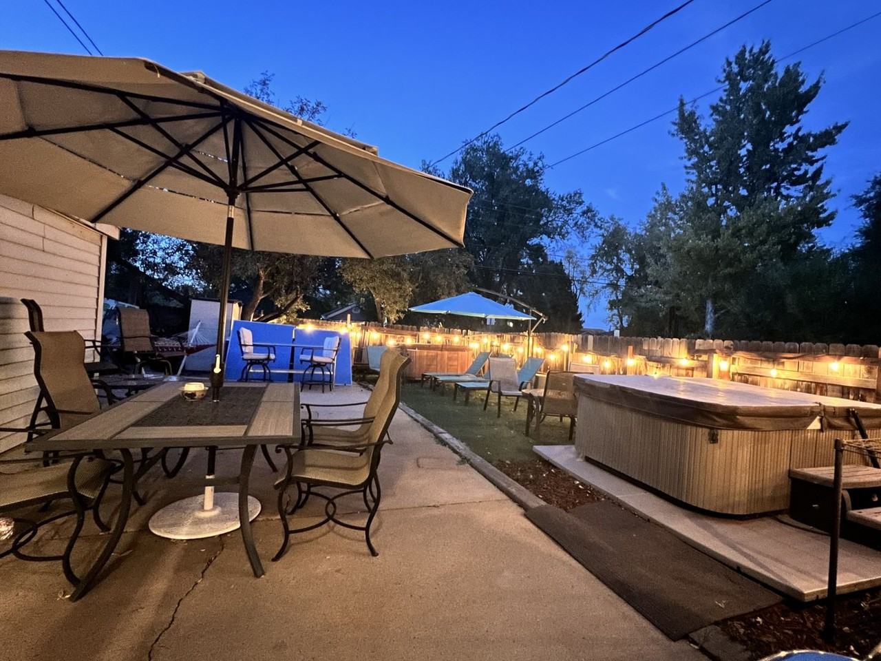 2043 Columbine Ave - Photo 4 of 50