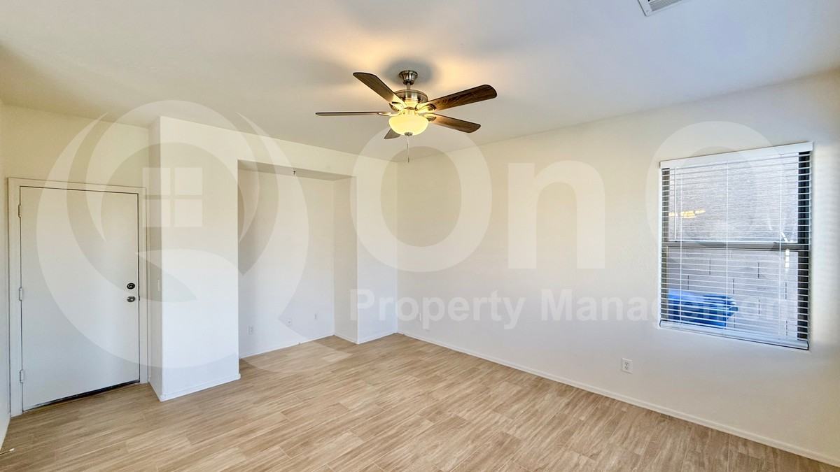 1840 S Falcon Dr - Photo 7 of 32