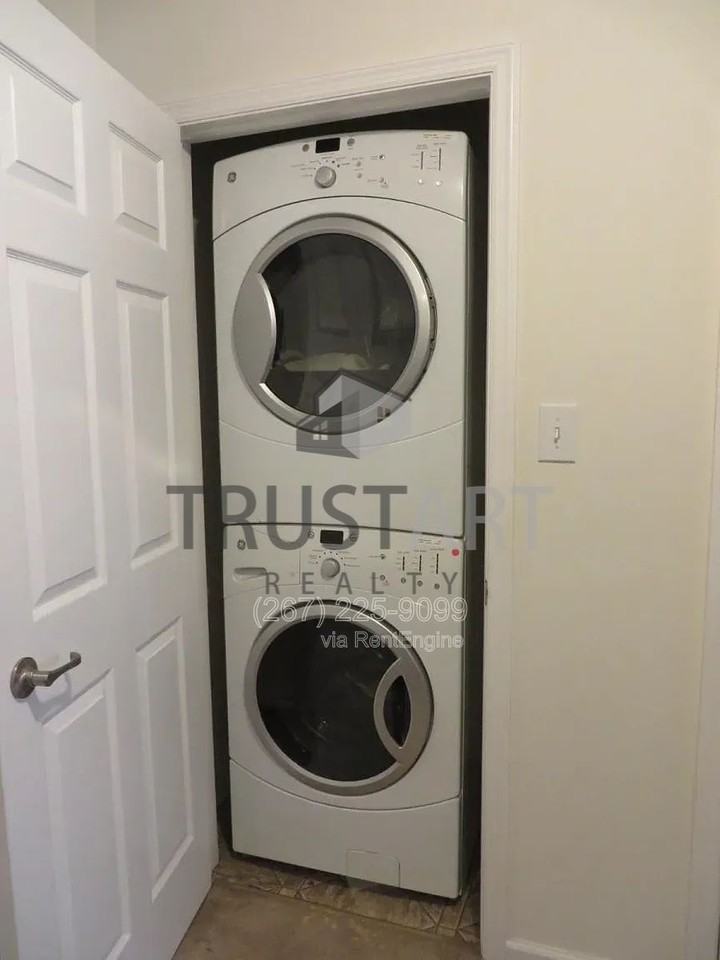 4421 Driftwood Dr - Photo 7 of 12