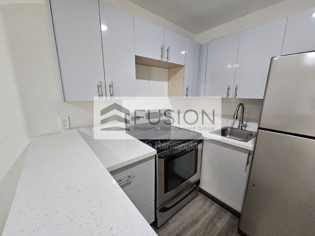 1730 Acapulco Dr #3 - Photo 4 of 10