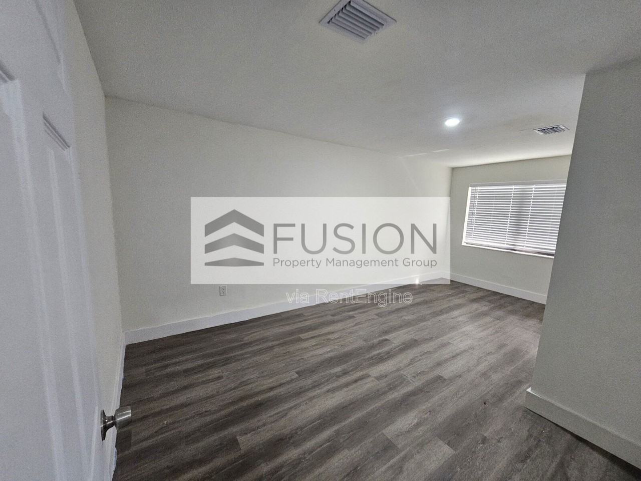 1730 Acapulco Dr #3 - Photo 6 of 10