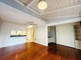 featured image of 1040 W Macarthur Blvd