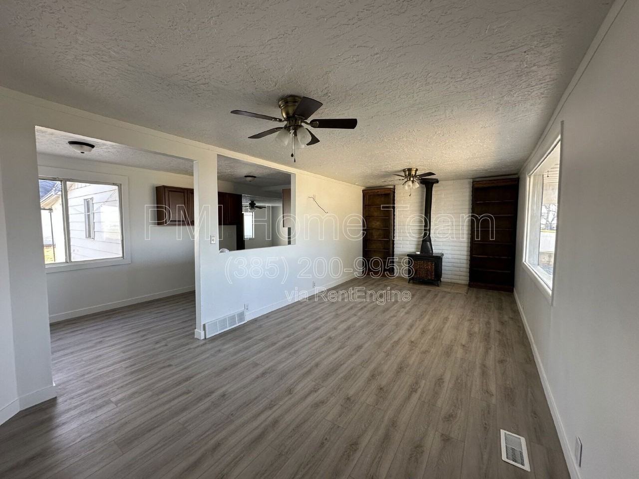 1122 N 1500 W - Photo 2 of 18