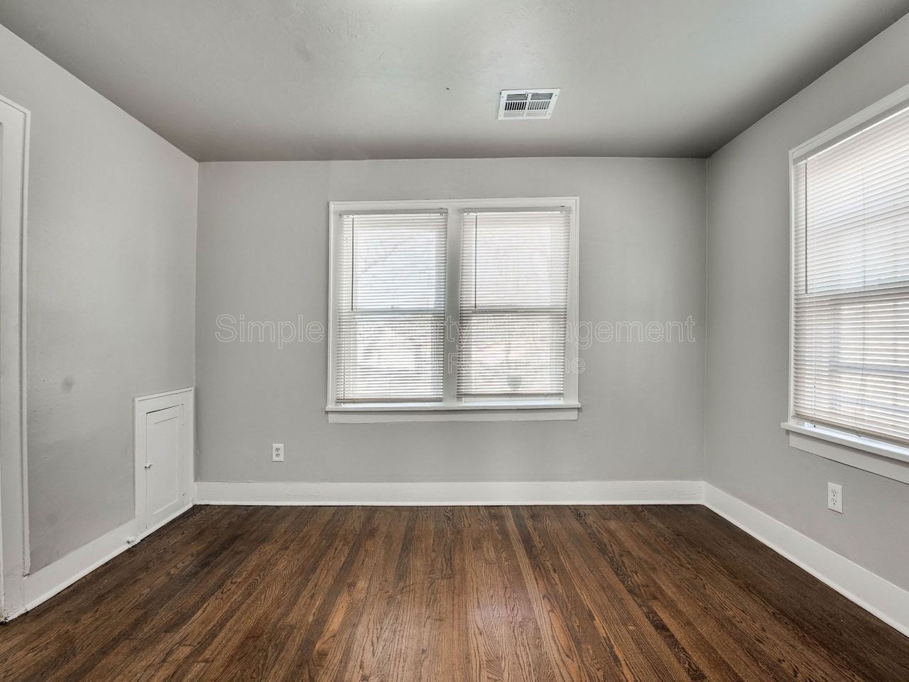 1515 Ne 13th St - Photo 7 of 13