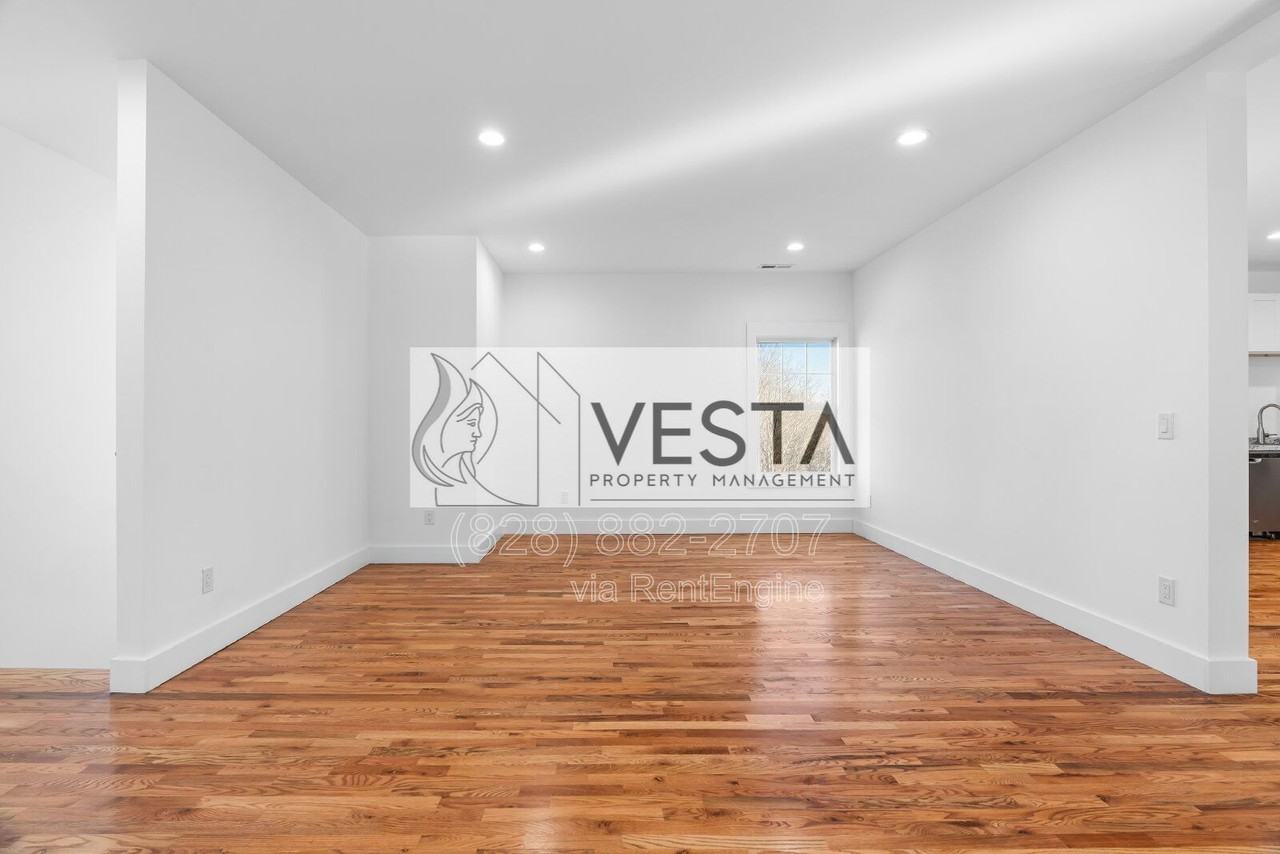 510 Deaverview Rd - Photo 7 of 30