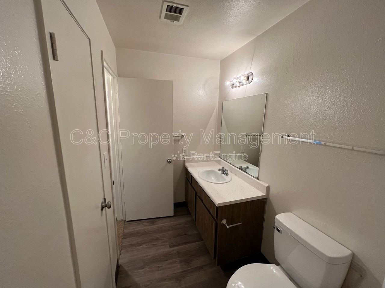 3762 N Cedar Ave #218 - Photo 4 of 10